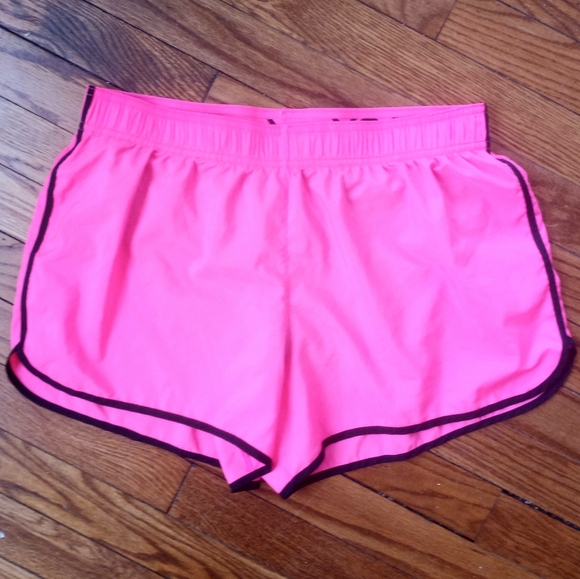 Victoria's Secret Pants - 💟 Victoria Secret shorts💟